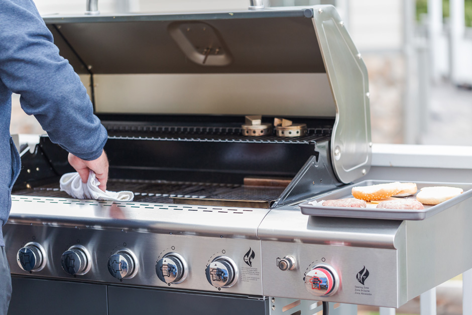 Comment nettoyer son barbecue au gaz ?